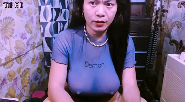 TSjuicyhotdrops online show from 01-15-25, 07:48