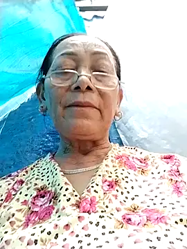 Snapshot of mouth22 chatting on 06-19-26, 11:30 mouth22 online show from 06-19-26, 11:30
