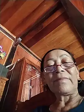 Snapshot of mouth22 chatting on 07-14-26, 02:05 mouth22 online show from 07-14-26, 02:05
