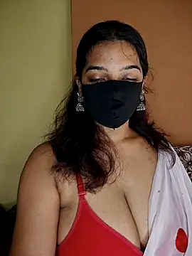 Snapshot of vanika2000 chatting on 06-10-26, 04:01 vanika2000 online show from 06-10-26, 04:01
