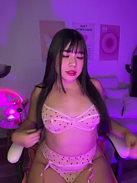 iEmily  online show from 06-07-26, 01:10
