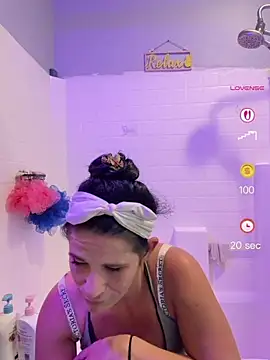 Vanessa Valentine online show from 07-30-26, 02:43