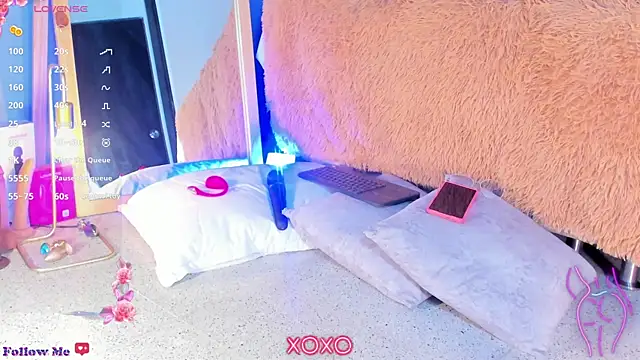 AlannaJoness online show from 07-09-26, 11:47