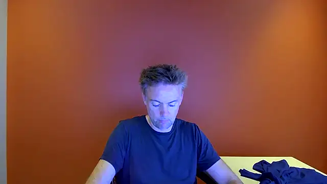 BronzeShowtime67 online show from 05-01-26, 02:54