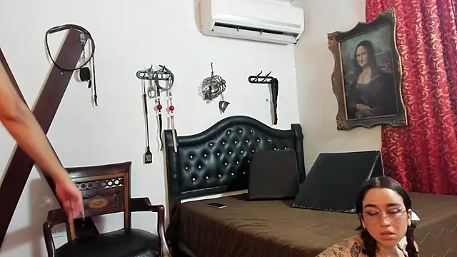 BelindaHedone1 online show from 06-24-26, 07:46