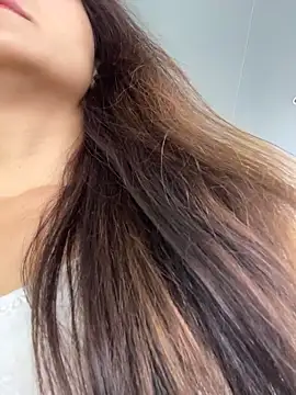 xiaochengzi505 online show from 05-18-26, 01:02