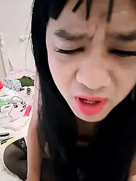 ladyboyzhang online show from 05-10-26, 03:44