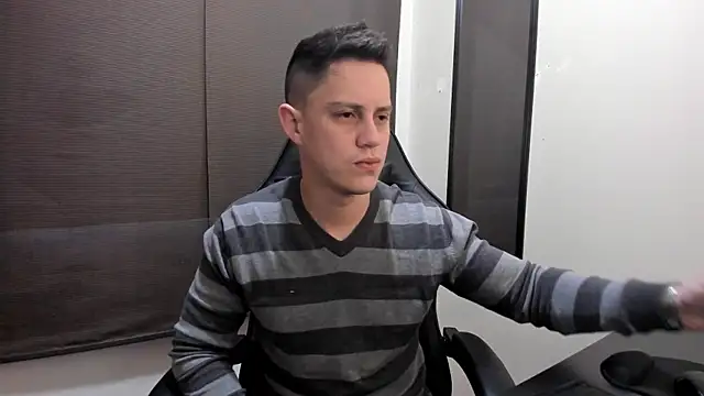 Snapshot of KendricTorres chatting on 07-04-26, 12:55 KendricTorres online show from 07-04-26, 12:55
