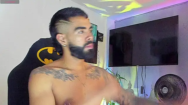  kameron9811 online show from 07-22-26, 01:30
