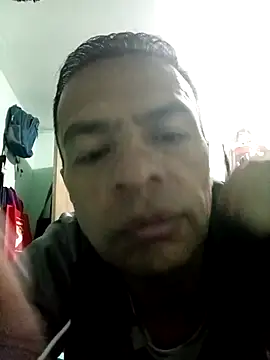 Snapshot of Albert_baby chatting on 04-30-26, 01:12 Albert baby online show from 04-30-26, 01:12