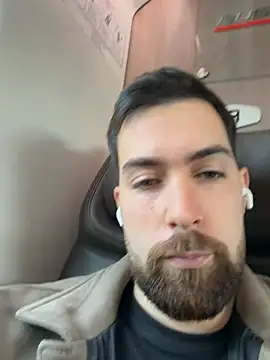 italianboy9298 online show from 04-29-26, 09:02