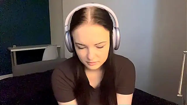 AmbientInvalid online show from 05-11-26, 01:06