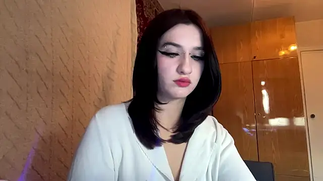 MarindaLueth online show from 04-28-26, 03:06