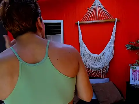 aslyhernandez99 online show from 05-04-26, 10:55