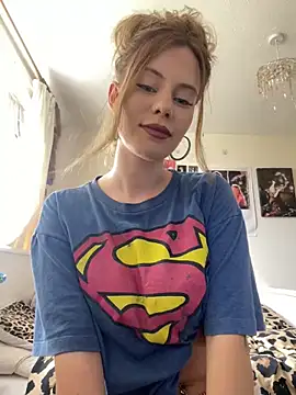Young Lizzie online show from 05-07-26, 01:38