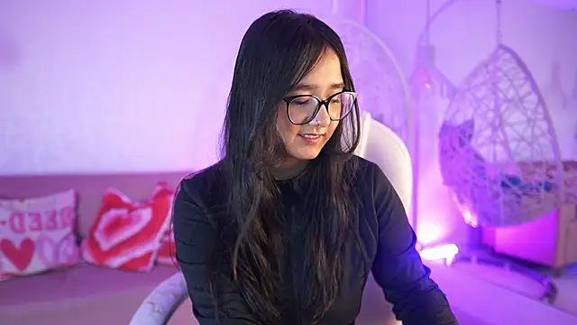 VioletJoness  online show from 06-30-26, 11:44