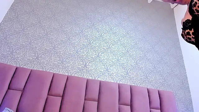 DianaRed  online show from 07-12-26, 08:44