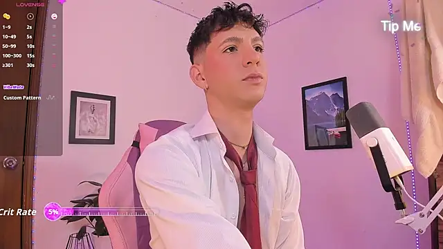 EthanRoss1 online show from 05-05-26, 11:02