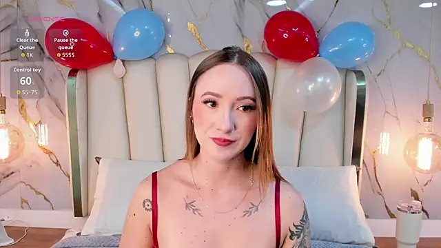 Snapshot of Hannah_Lane chatting on 07-05-26, 12:12 Hannah Lane online show from 07-05-26, 12:12