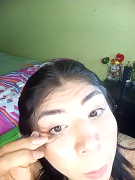 PequenaNena online show from 05-08-26, 06:52