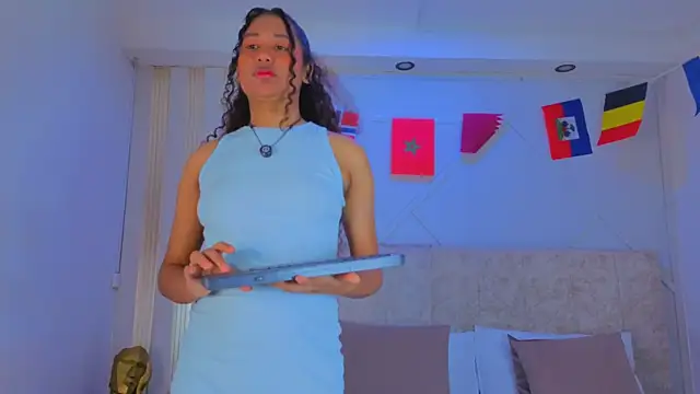 secretestrella online show from 06-26-26, 02:49