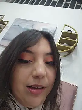 RoxanneDiaz online show from 06-11-26, 02:53