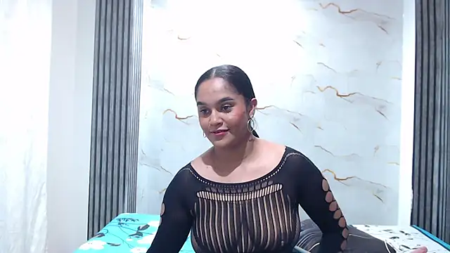 Snapshot of Liaa_cams chatting on 06-05-26, 03:13 Liaa cams online show from 06-05-26, 03:13