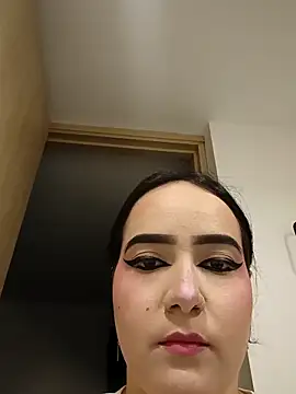 lucyparker 28 online show from 05-18-26, 02:40
