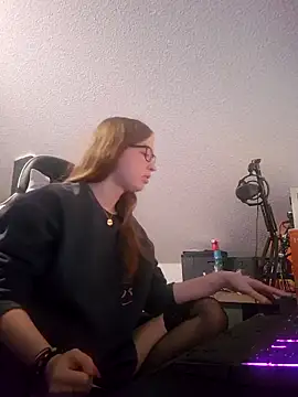 Freaky-Doll online show from 06-06-26, 06:23