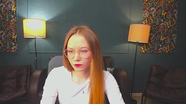 FloraLarsson online show from 05-17-26, 10:00