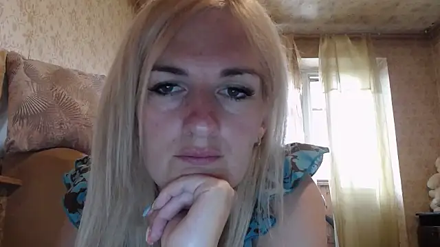 Snapshot of MartaHaze chatting on 07-21-26, 08:05 MartaHaze online show from 07-21-26, 08:05