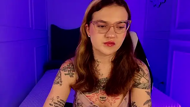 sashaglow  online show from 04-30-26, 07:25