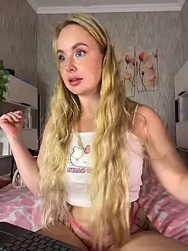 Snapshot of Kitty-Kelsi chatting on 06-26-26, 08:19 Kitty-Kelsi online show from 06-26-26, 08:19