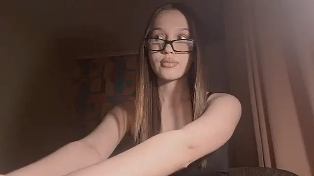 Katrinethequeen online show from 05-10-26, 04:23