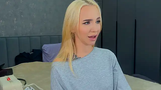 Sabrinkaaa online show from 05-04-26, 02:07