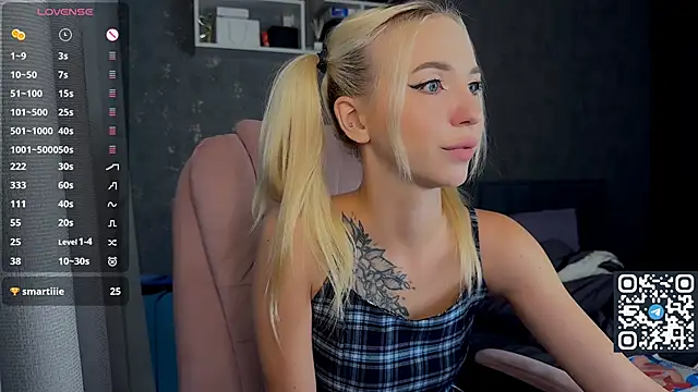 Sabrinkaaa online show from 06-15-26, 06:43
