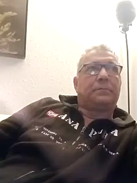 Soloyan online show from 01-21-25, 06:33