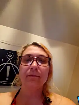 Thatonebinch online show from 05-08-26, 11:32