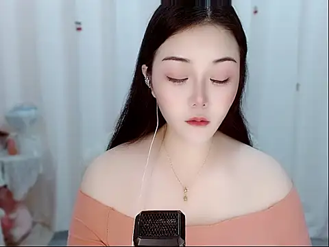 Amy-cnbaby online show from 05-03-26, 01:22