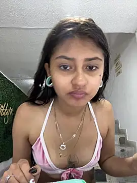 Snapshot of Noa_lau chatting on 07-08-26, 05:12 Noa lau online show from 07-08-26, 05:12