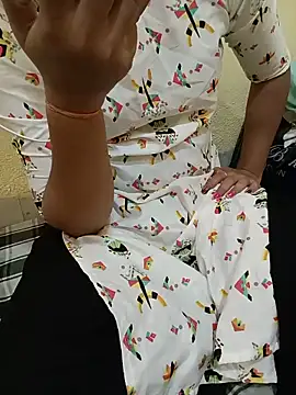 Snapshot of Seema_yadav01 chatting on 06-16-26, 05:21 Seema yadav01 online show from 06-16-26, 05:21