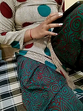 Snapshot of Seema_yadav01 chatting on 07-10-26, 05:23 Seema yadav01 online show from 07-10-26, 05:23