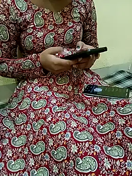 Snapshot of Seema_yadav01 chatting on 07-28-26, 05:25 Seema yadav01 online show from 07-28-26, 05:25