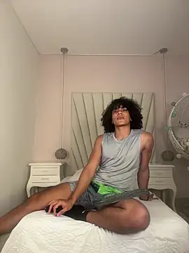 Taylor gray7 online show from 06-10-26, 03:07