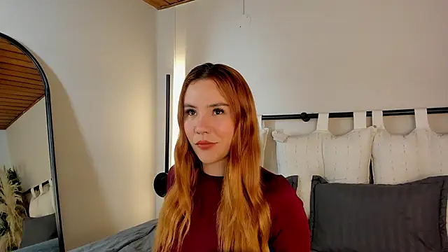 Snapshot of _zoe_3 chatting on 05-12-26, 12:24 zoe 3 online show from 05-12-26, 12:24