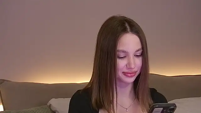StefaEvans online show from 05-19-26, 04:35