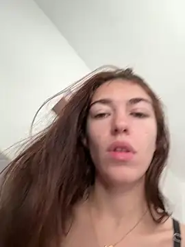 AdrianaSolerr online show from 05-11-26, 08:53