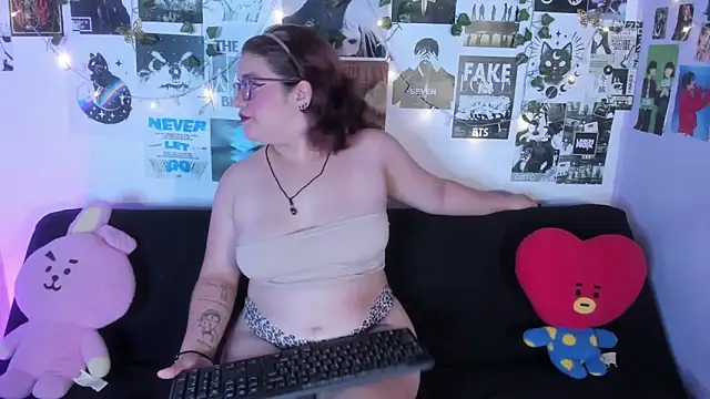 helleen21 online show from 05-15-26, 04:19