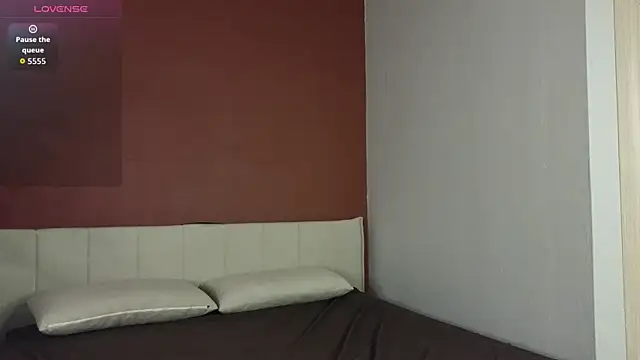 Snapshot of Eva_Th0mpson chatting on 05-27-26, 01:35 Eva Th0mpson online show from 05-27-26, 01:35