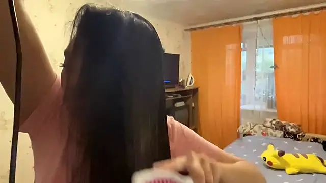 SheeringGape online show from 06-10-26, 01:06